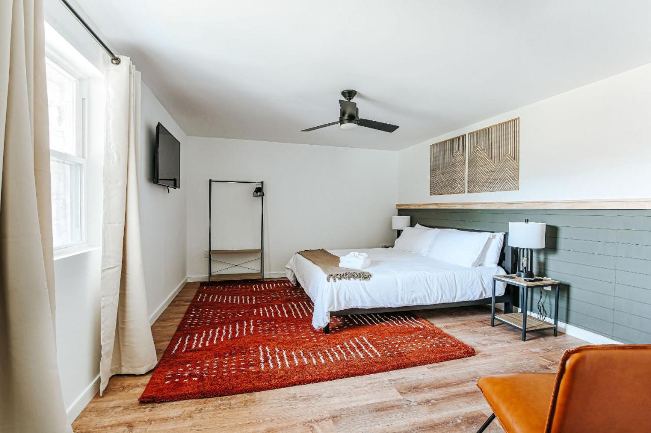 Grey Pine Lodge Waynesboro Rom bilde