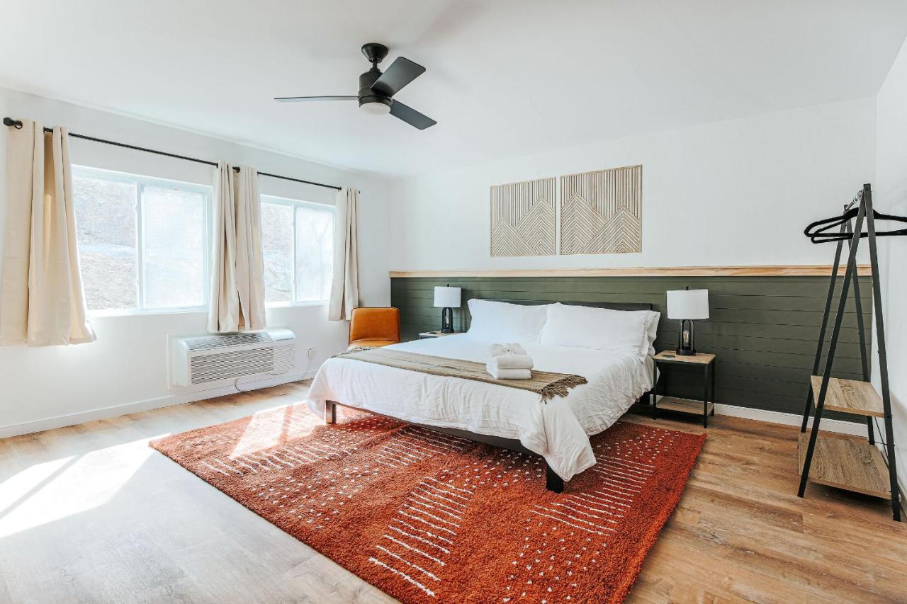 Grey Pine Lodge Waynesboro Rom bilde